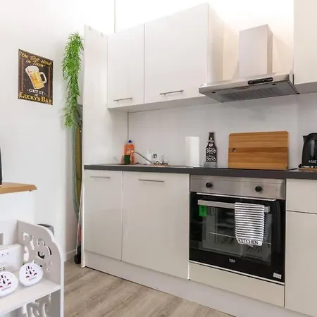 Heart Of Old Nice,2 Bedrooms, 5min From The Sea,ac *