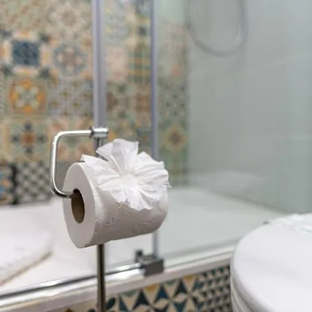 Heart Of Old Nice,2 Bedrooms, 5min From The Sea,ac *