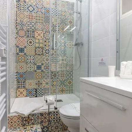 Heart Of Old Nice,2 Bedrooms, 5min From The Sea,ac Daire