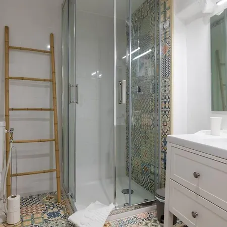 Daire Heart Of Old Nice,2 Bedrooms, 5min From The Sea,ac